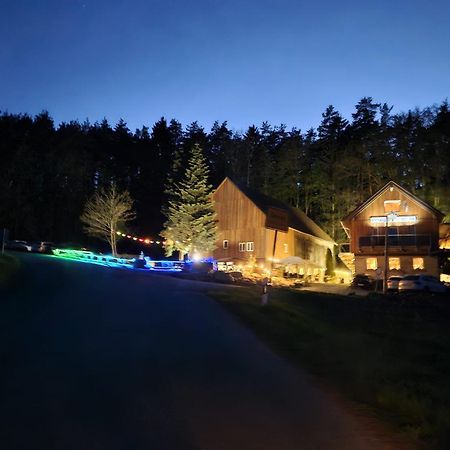 Landgasthof Zur Linde Kronach Bagian luar foto
